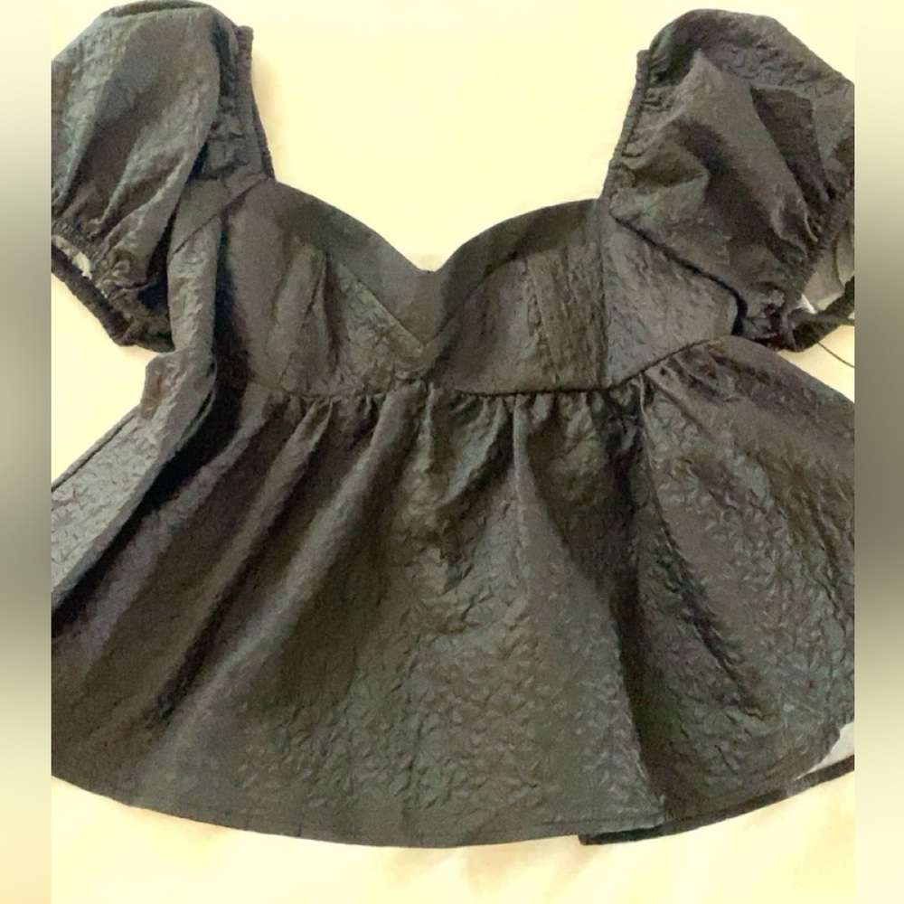 black cropped top- size m